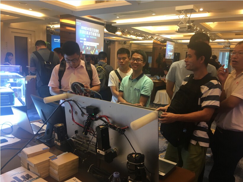 行业专题：3C、锂电行业智造中的工业互联解决计划-PLC_伺服_HMI_折弯系统_28圈APP（官网）